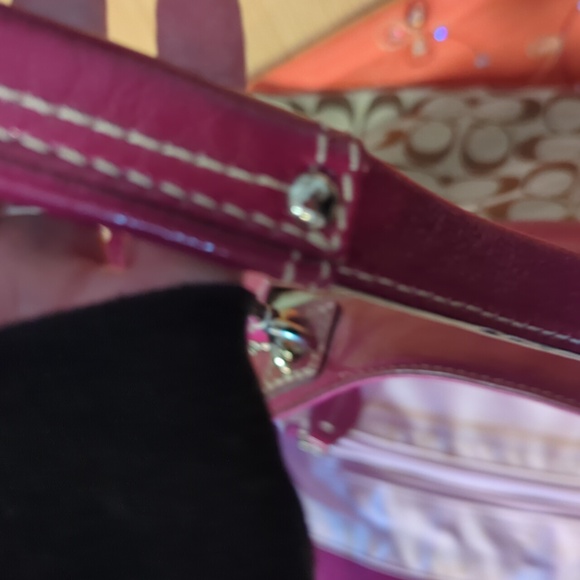 Stylish Coach Pink and Tan Women's Bag - Picture 7 of 8